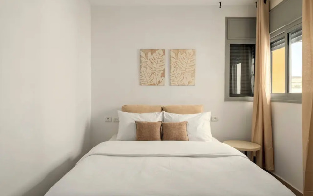 Sea View Beach Penthouse by Sea N' Rent