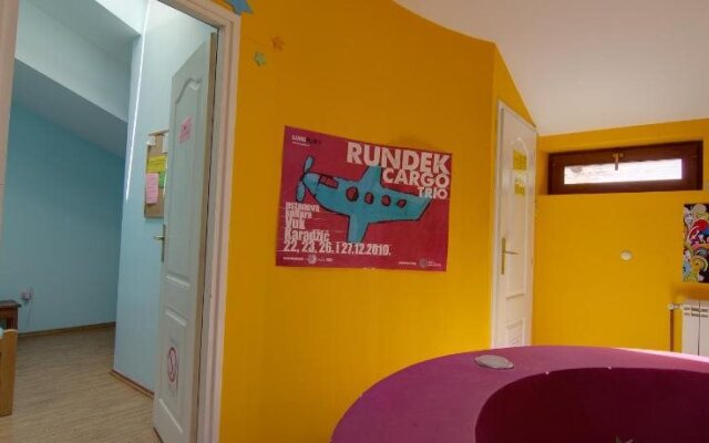 Manga Hostel