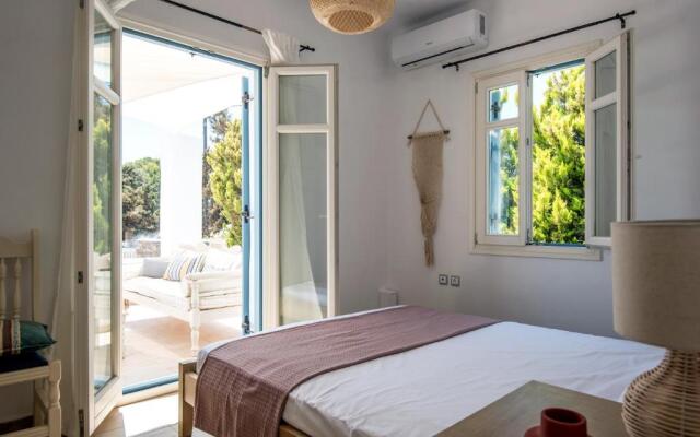 Rosemary Residence in Ampelas. 3 bedroom house