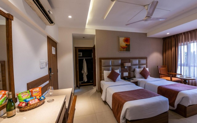 Click Hotel Nashik – Guest Rooms – Nashik