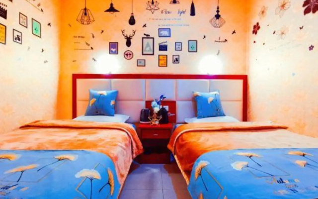 Kunming edge continued hotel