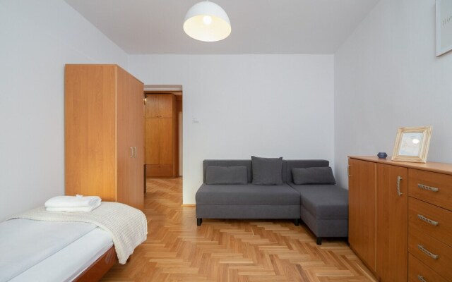 Apartment With Balcony Cracow by Renters