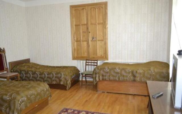 Manoni's Guest House
