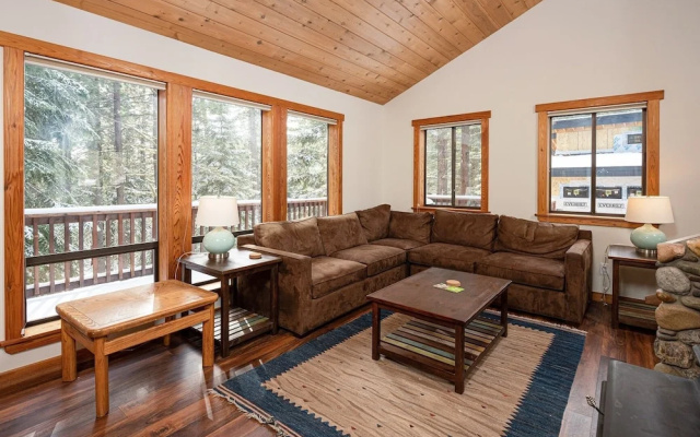 11885 Sitzmark - 4 Br Home