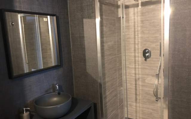 Imbriani Guest House & Suites