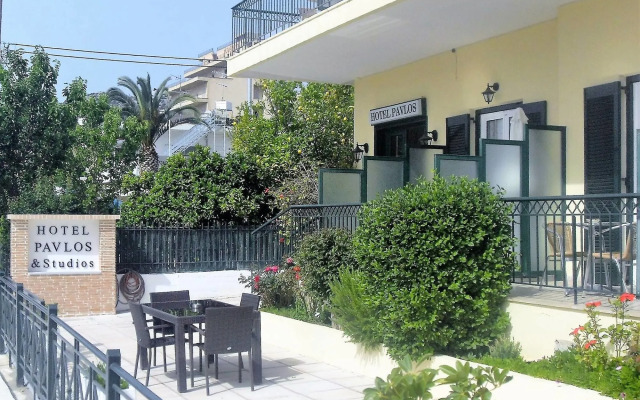 Hotel Pavlos & Studios