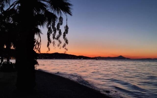 HEAVENLY VIEWS-3- Elegant& Chic, Apartment, Close to the Beach!