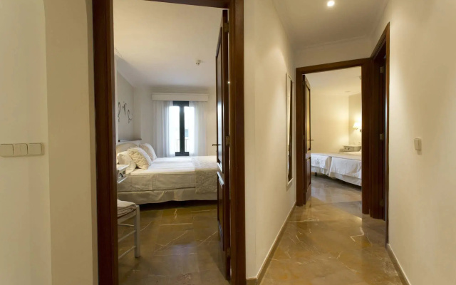 Aparthotel Galeón Suites