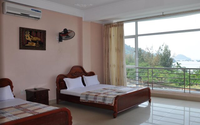 Bay View Hotel
