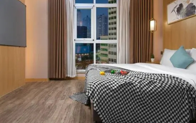 E-sports Hotel (Zhongjing Road Hengfang Square)