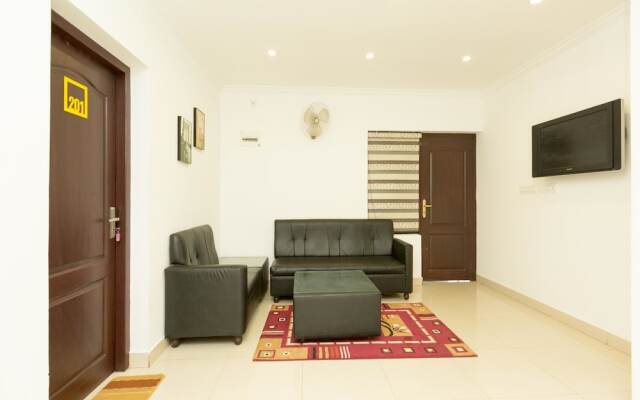 OYO 9122 Hotel Ivory Grande