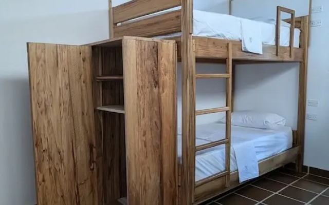 Pacific Waves Hostel & Surf