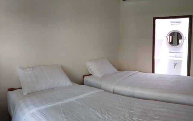 Roots Hotel Trawangan – Guest Rooms – Gili Trawangan