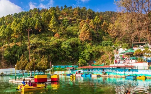 Hotel Shiva Lake Mussorrie