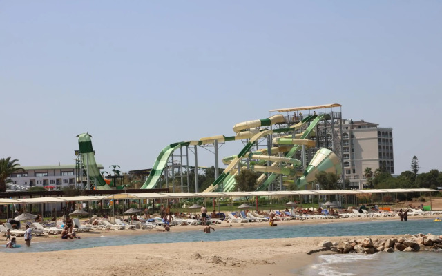 Venosa Beach Resort & Spa