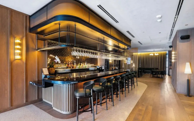 Luxury 45th-Floor Condo with City Views