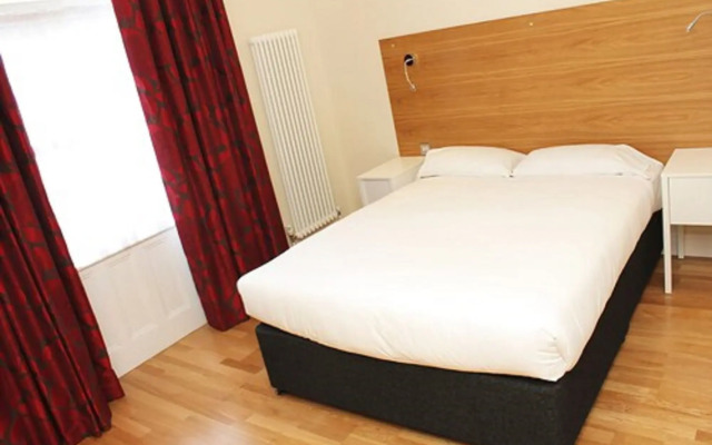 Brentwood Hotel