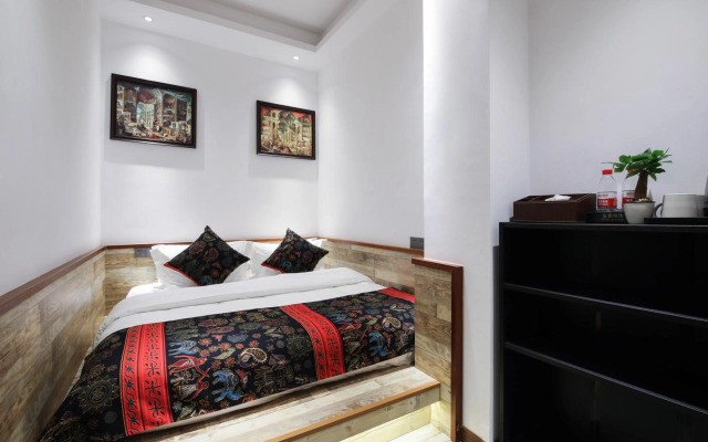 Zou Qu Ye Travel Hotel