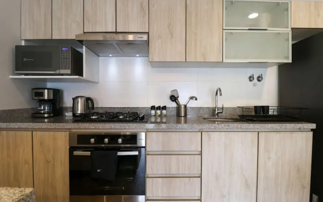 w Extraordinary 2BR w Balcony in Miraflores