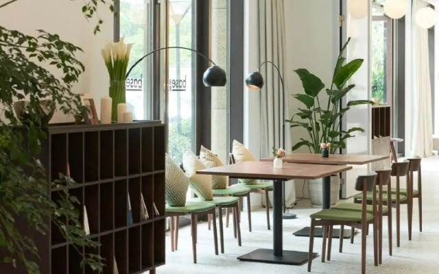 basePLUS-Binjiang Serviced Apartment