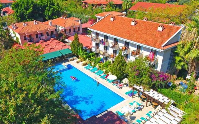 Perdikia Beach Hotel