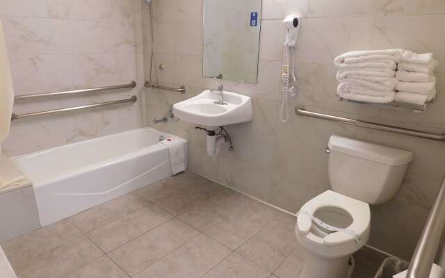Days Inn by Wyndham Novato/San Francisco