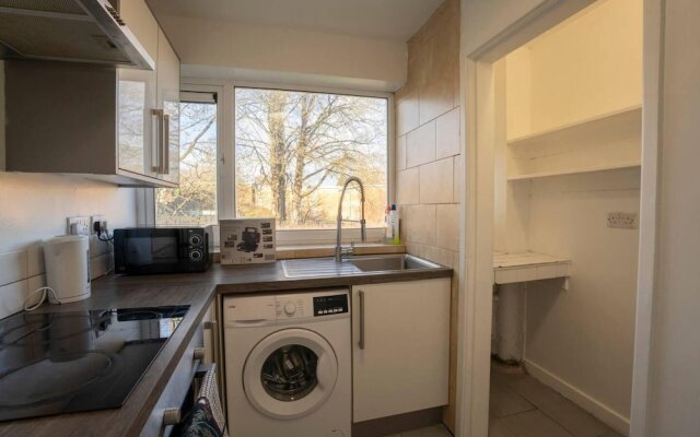 Stylish 2 Bedroom Apartment in Birmingham