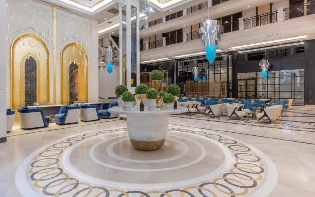 Serenity Queen Hotel