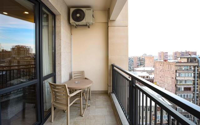Stay Inn on Eznik Kokhbatsi Street 16