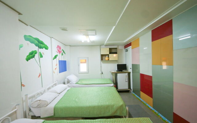 Guest House Myeongdong