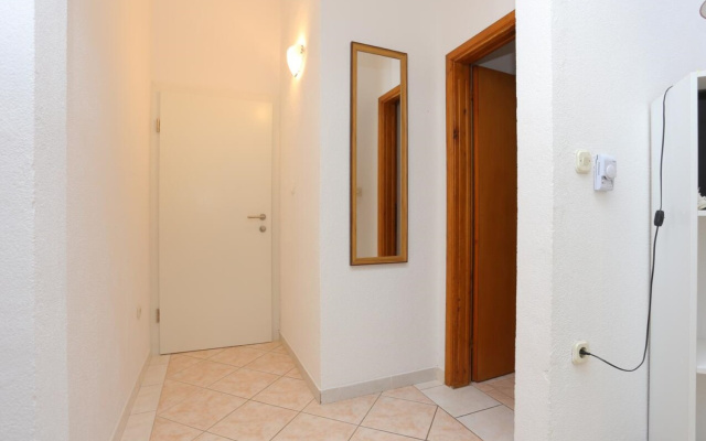 Apartment Lias - with restaurant: A1 Rogoznica, Riviera Sibenik