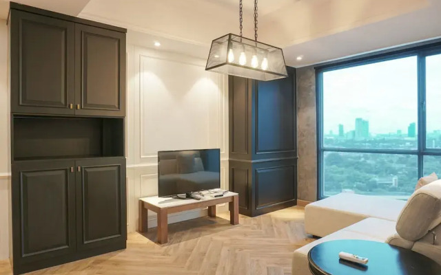 Luxurious 2BR Apartment at Casa Grande Residence