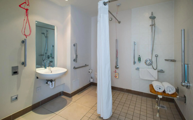 Holiday Inn Stevenage by IHG