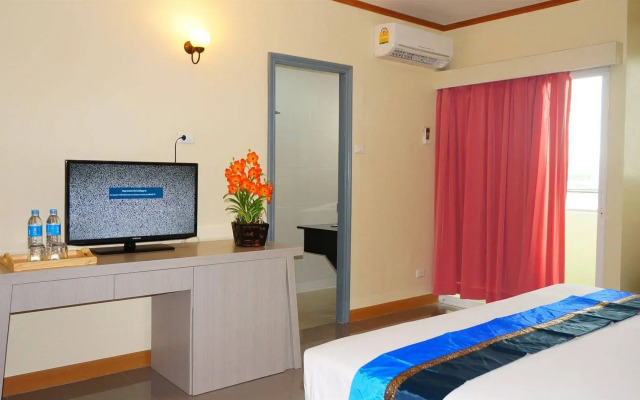 J TWO S Pratunam Hotel