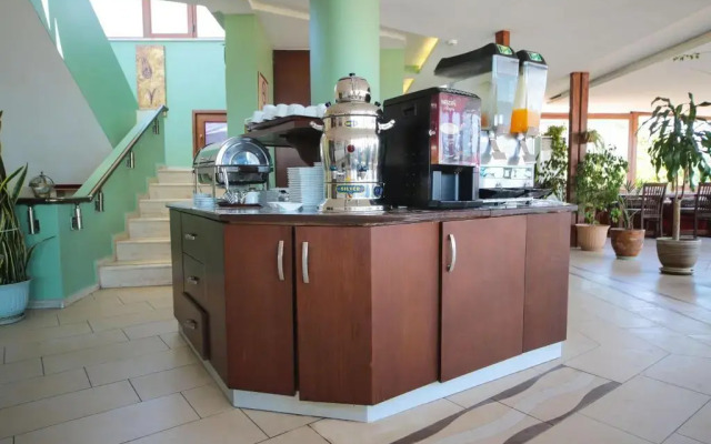 Artefes Hotel Old City