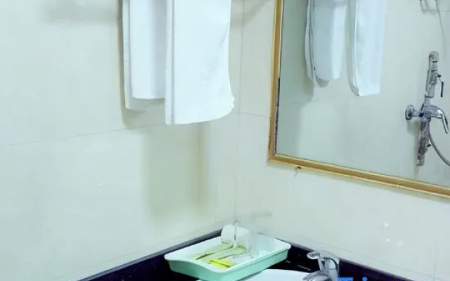 Shi Bingxiuzhen Hotel – Bathroom – Qiandongnan