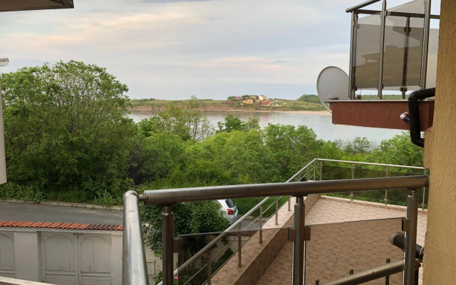 Апартамент 10