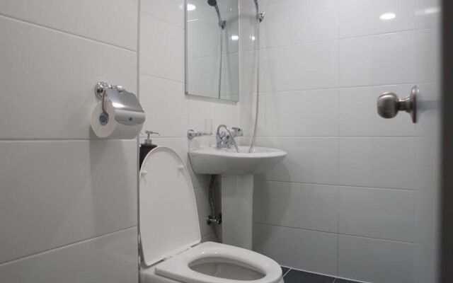 YH GuestHouse - Hostel