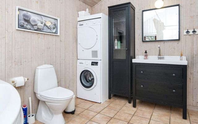 8 Person Holiday Home in Hemmet