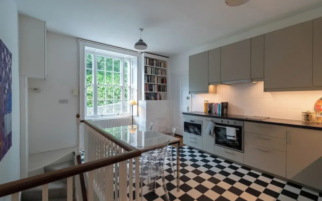 Somerset House - Charming Period 1BD