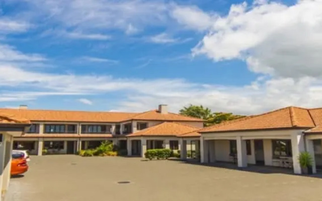 Harvest Lodge