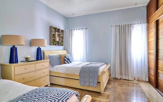Luxury Beachfront Condo w Ocean View A-201