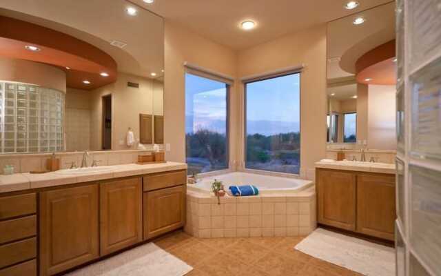 Troon Monument By Signature Vacation Rentals