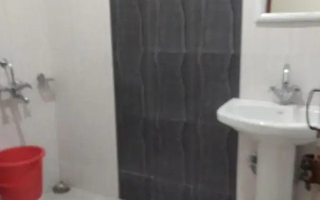Bhagwan Guest House