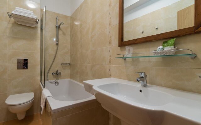 Ski & Wellness Residence Družba
