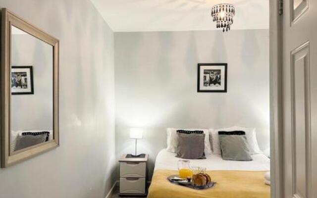 Berkeley  Apartment