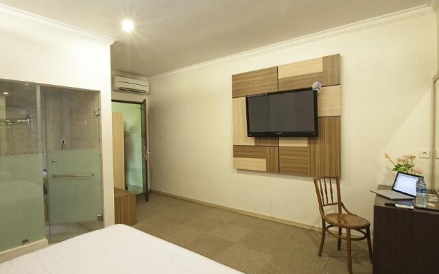 Hins Hotel