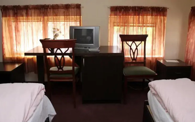 Hotel Nais