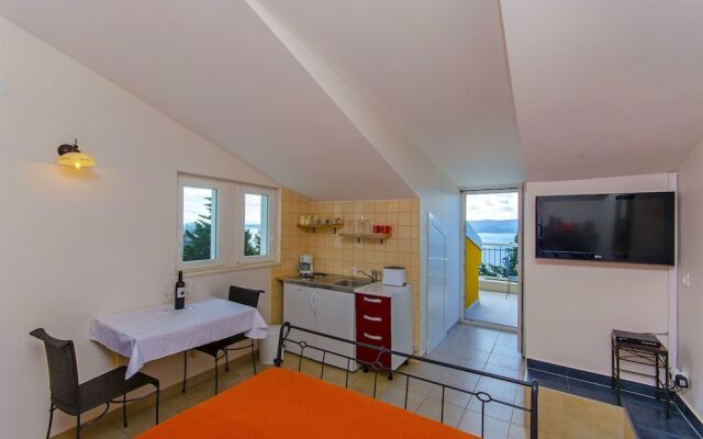 Apartments Pitesa