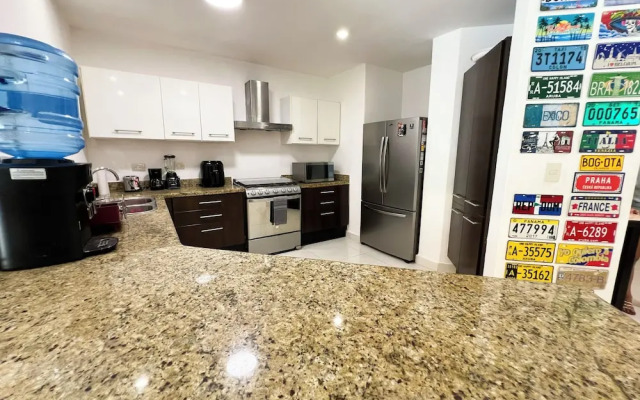 Relajate hermoso jardín y 2 piscinas